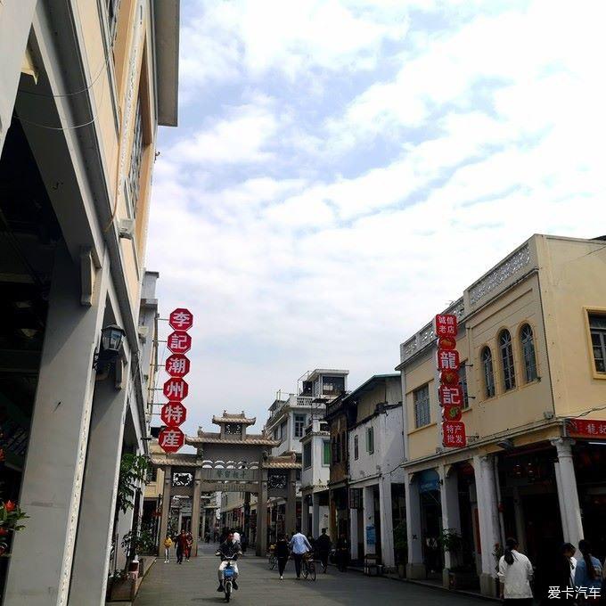 英姿飒爽涸溪塔,潮州古城诺方舟。