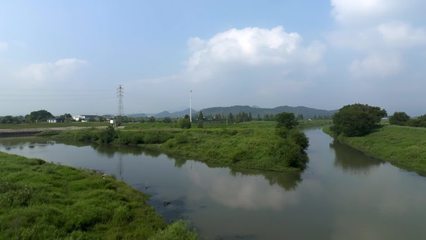 塘溪与溪塔：山水相依的诗意画卷