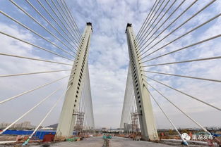 亚父路跨裕溪河特大桥 距主桥合龙仅余80米