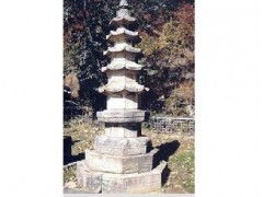 溪塔匠心，石韵天成——亚宇石材供应园林景观石塔雕刻与花岗岩艺术